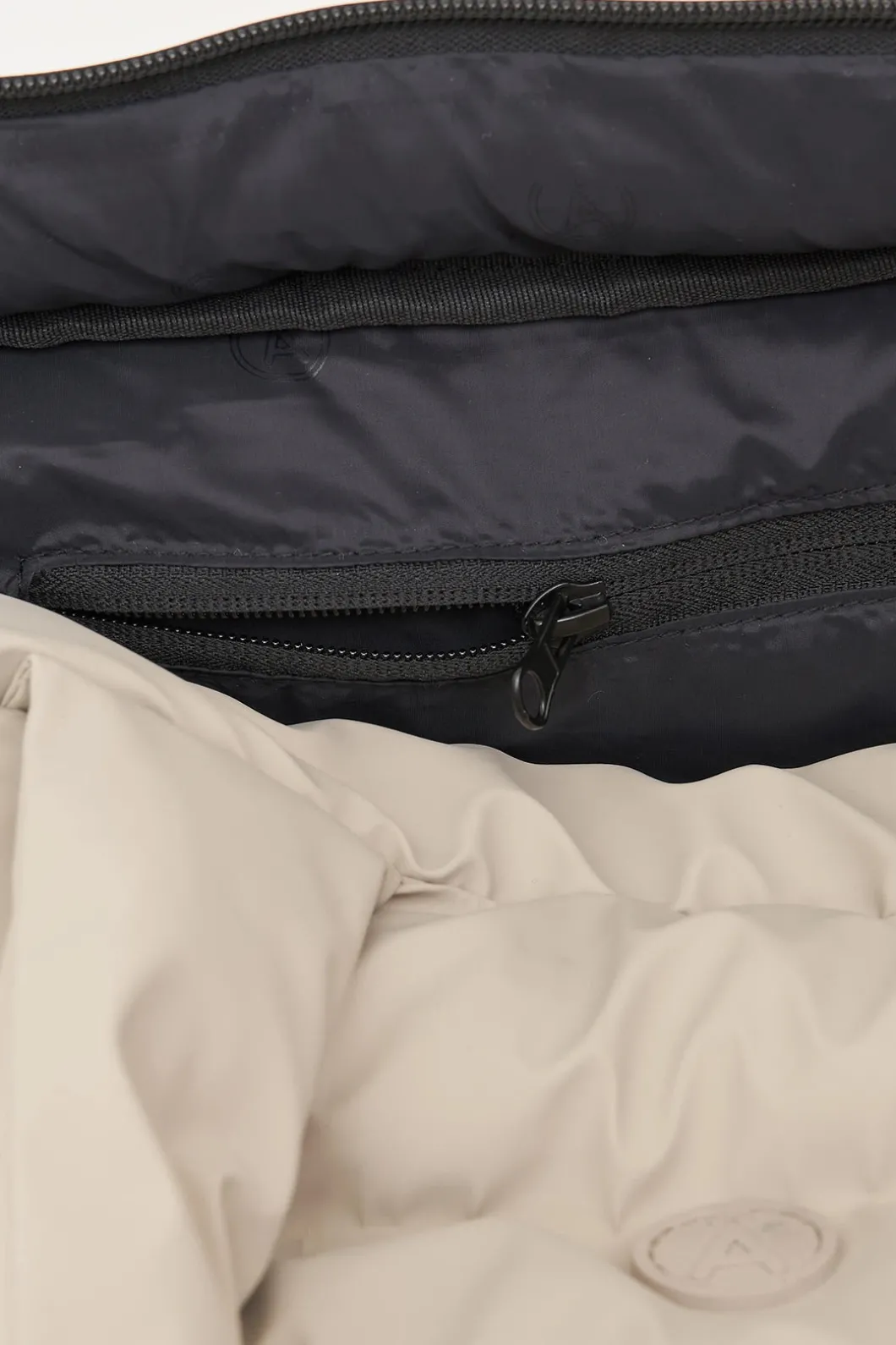Tantä Rainwear Gym Bags | Conlectus